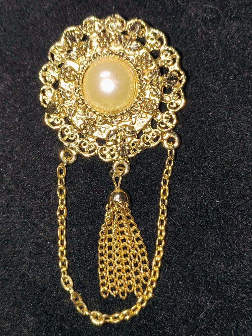 Vintage Victorian Revival Faux Pearl Chatelaine Brooch – Gold‑Tone Tassel – 3"